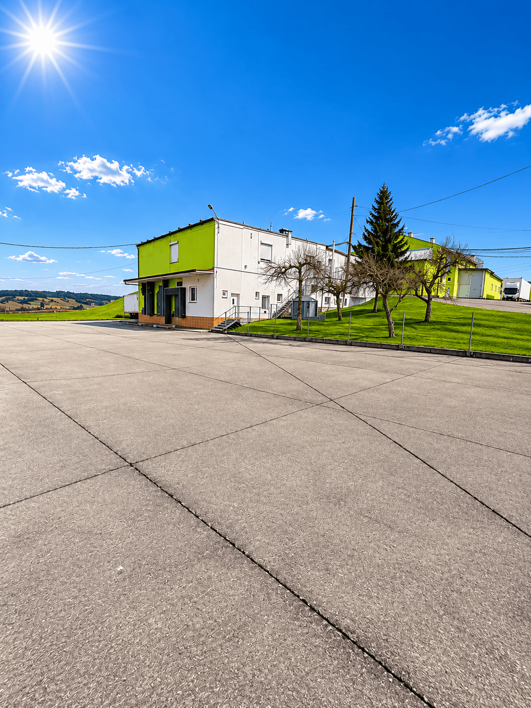 Magazyn z rampami 180 m²